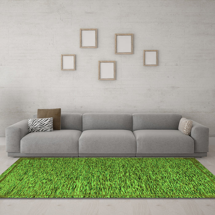 Machine Washable Abstract Green Modern Area Rugs in a Living Room,, wshabs5293grn