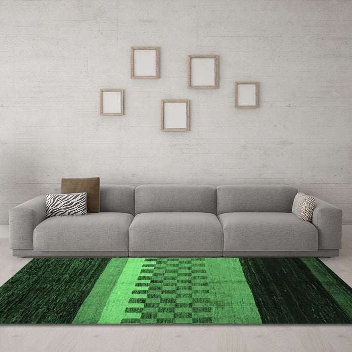 Machine Washable Abstract Emerald Green Modern Area Rugs in a Living Room,, wshabs5294emgrn