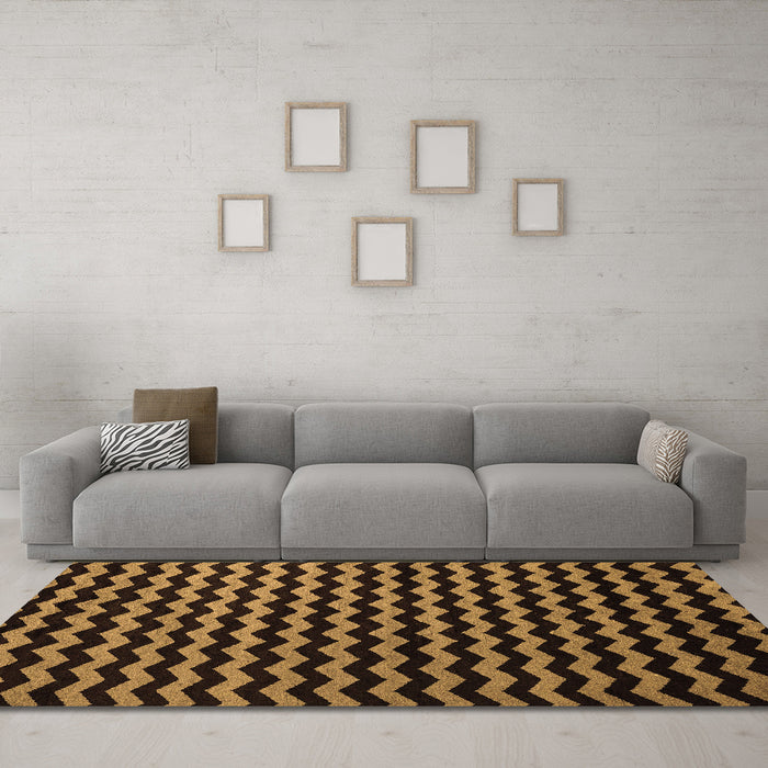 Machine Washable Abstract Brown Modern Rug in a Living Room,, wshabs5296brn