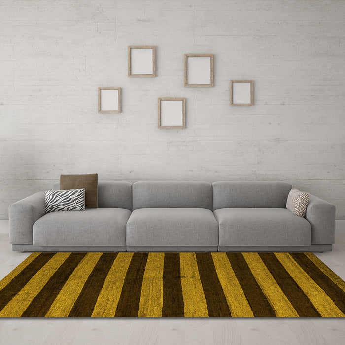 Machine Washable Abstract Yellow Modern Rug in a Living Room, wshabs5298yw