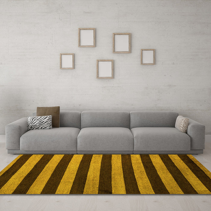 Machine Washable Abstract Yellow Modern Rug in a Living Room, wshabs5299yw