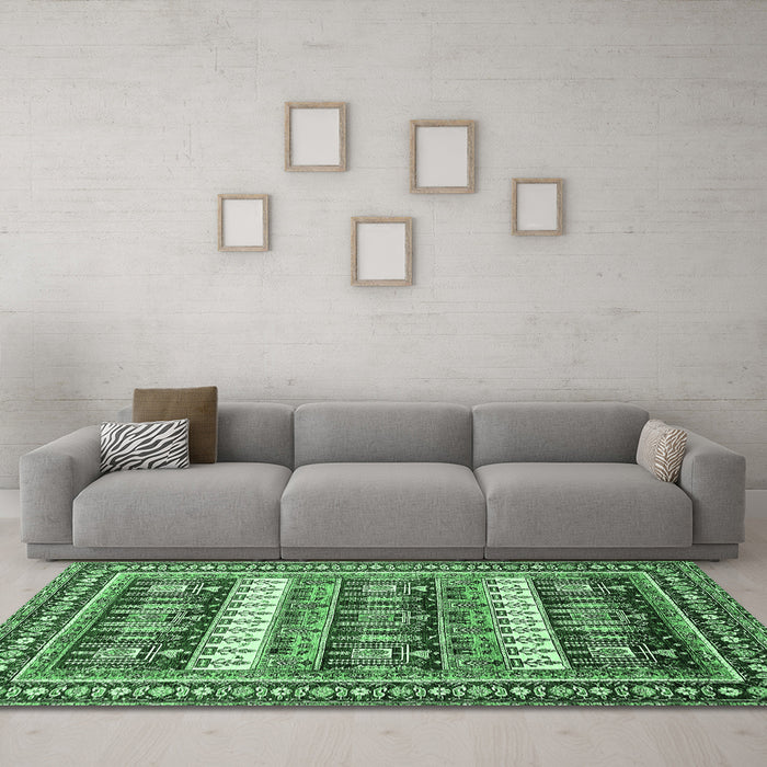 Machine Washable Abstract Emerald Green Modern Area Rugs in a Living Room,, wshabs529emgrn