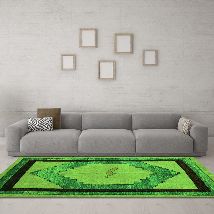Machine Washable Abstract Green Modern Area Rugs in a Living Room,, wshabs5304grn