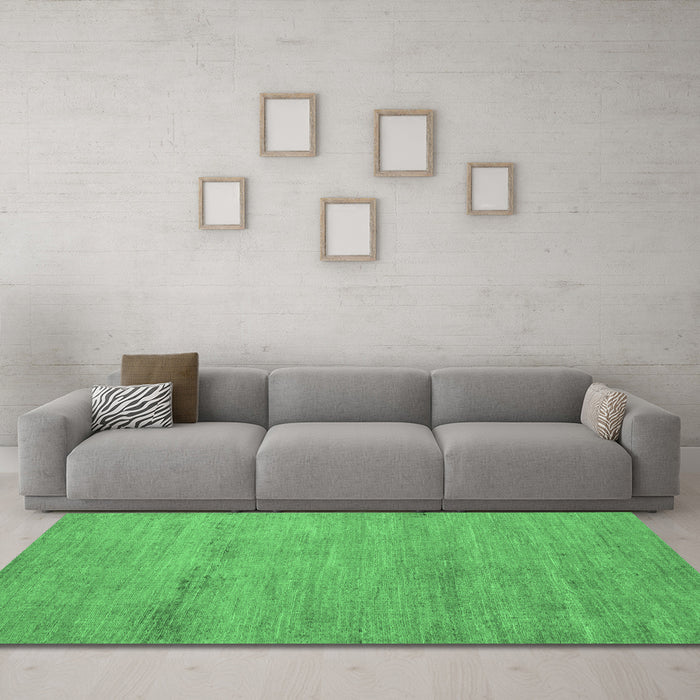 Machine Washable Abstract Emerald Green Modern Area Rugs in a Living Room,, wshabs5305emgrn
