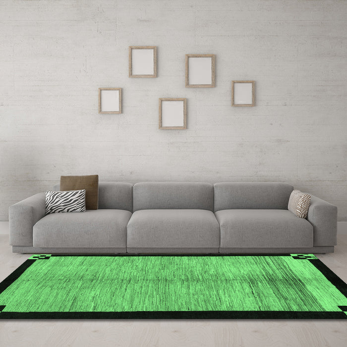 Machine Washable Oriental Emerald Green Modern Area Rugs in a Living Room,, wshabs5308emgrn