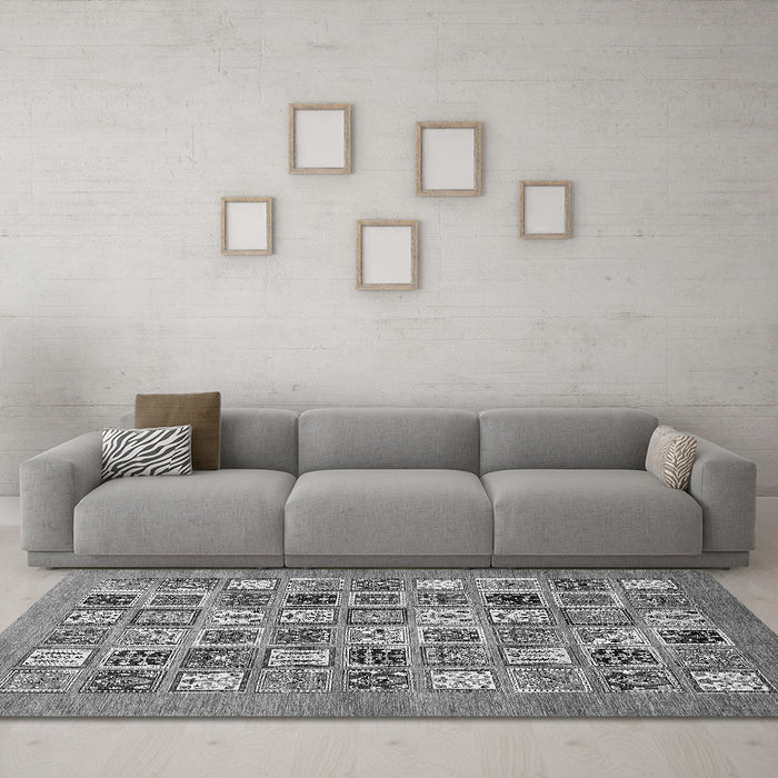 Machine Washable Abstract Gray Modern Rug in a Living Room,, wshabs530gry