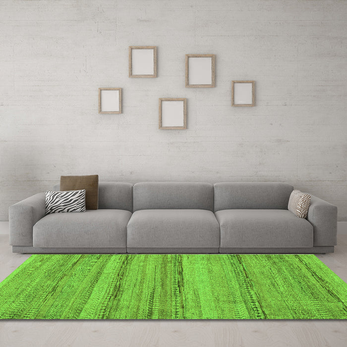 Machine Washable Abstract Green Modern Area Rugs in a Living Room,, wshabs5311grn