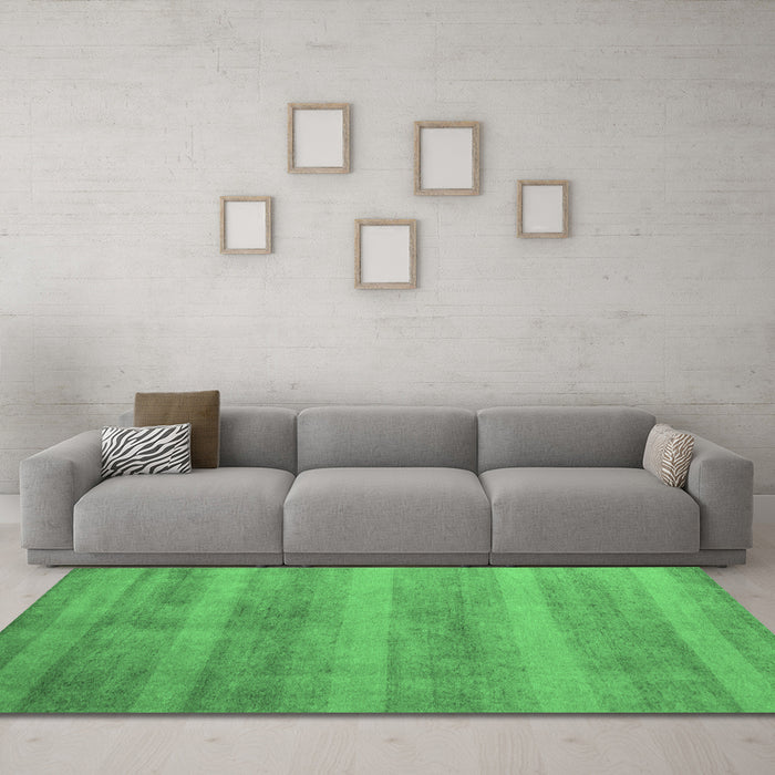 Machine Washable Abstract Emerald Green Modern Area Rugs in a Living Room,, wshabs5312emgrn