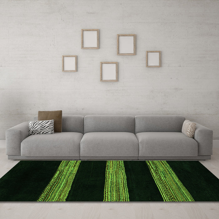 Machine Washable Abstract Green Modern Area Rugs in a Living Room,, wshabs5319grn
