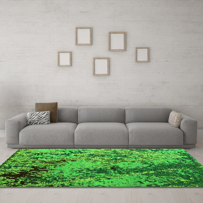 Machine Washable Abstract Green Modern Area Rugs in a Living Room,, wshabs5326grn