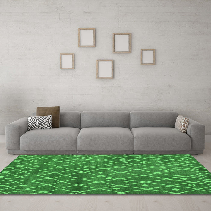 Machine Washable Abstract Emerald Green Modern Area Rugs in a Living Room,, wshabs5329emgrn