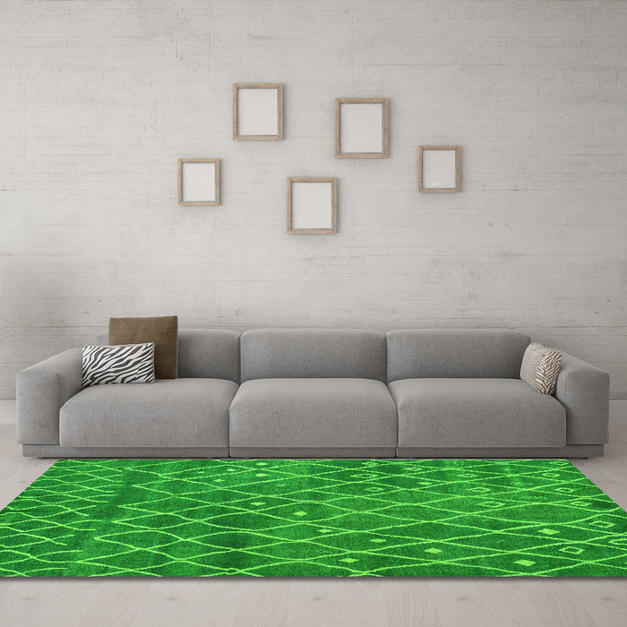 Machine Washable Abstract Green Modern Area Rugs in a Living Room,, wshabs5329grn