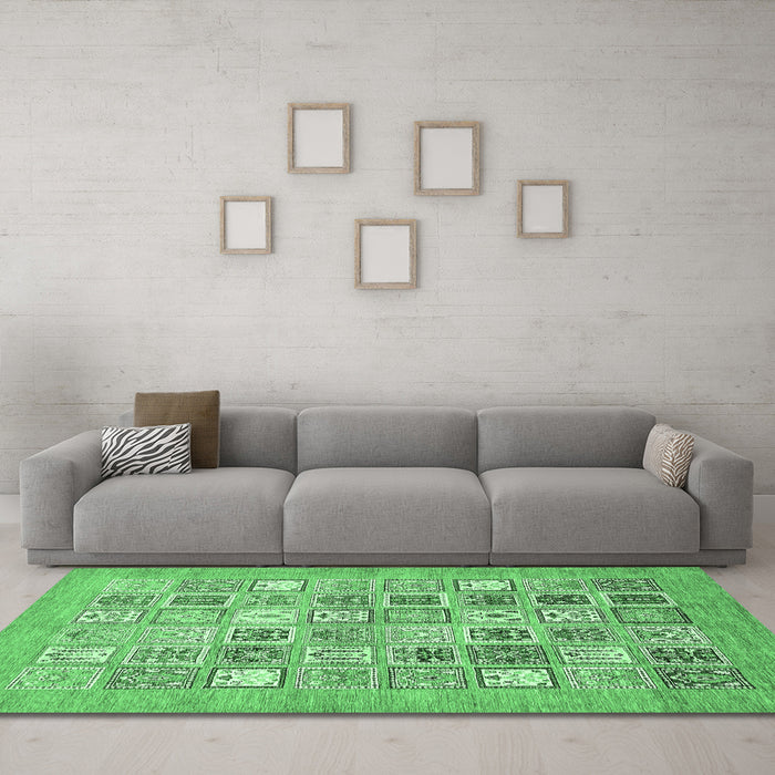 Machine Washable Abstract Emerald Green Modern Area Rugs in a Living Room,, wshabs532emgrn