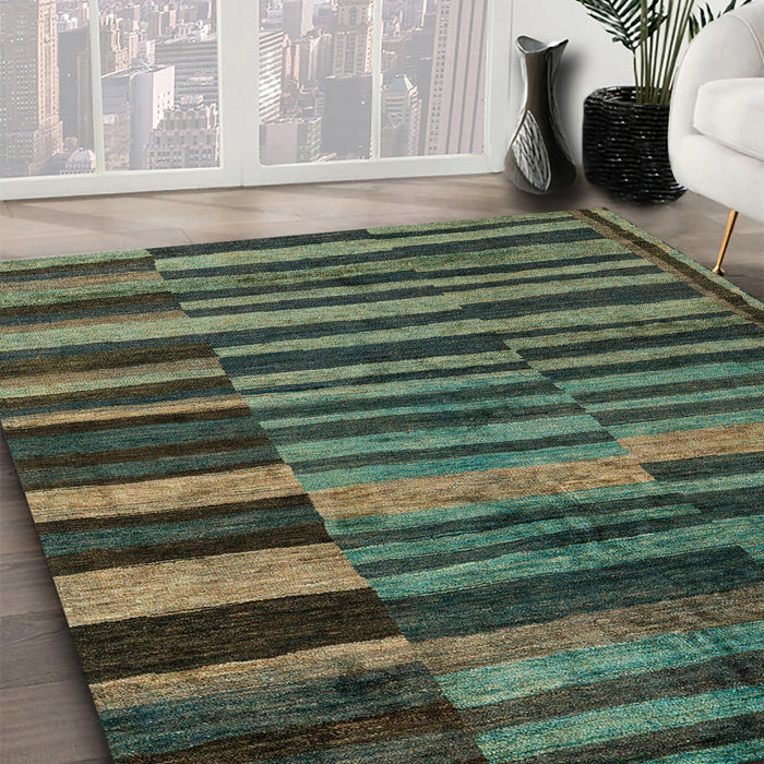 Machine Washable Abstract Hazel Green Rug in a Family Room, wshabs5333