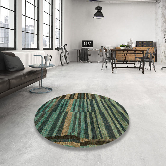 Round Machine Washable Abstract Hazel Green Rug in a Office, wshabs5333