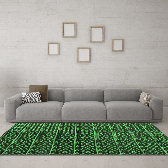 Machine Washable Abstract Emerald Green Modern Area Rugs in a Living Room,, wshabs5342emgrn
