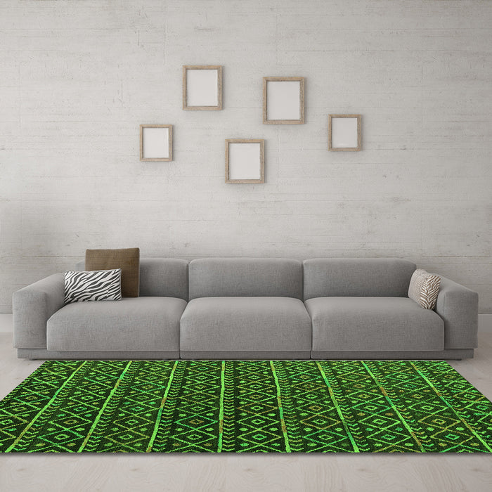 Machine Washable Abstract Green Modern Area Rugs in a Living Room,, wshabs5342grn