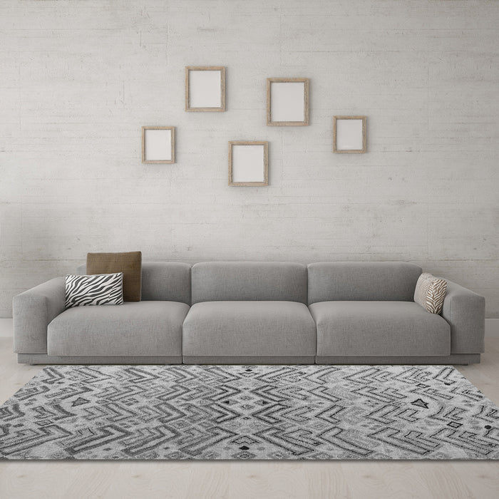 Machine Washable Abstract Gray Modern Rug in a Living Room,, wshabs5343gry