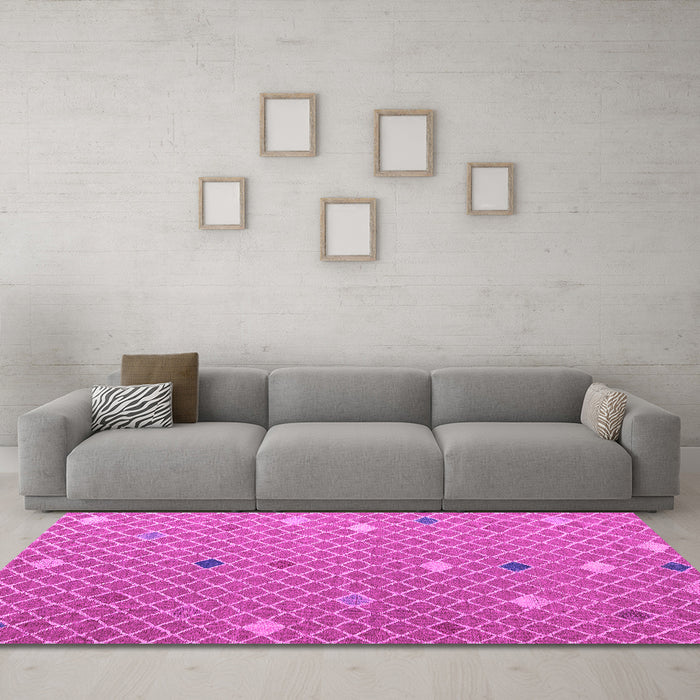 Machine Washable Abstract Pink Modern Rug in a Living Room, wshabs5344pnk