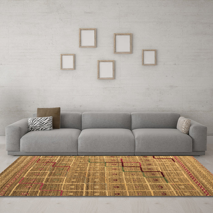 Machine Washable Abstract Brown Modern Rug in a Living Room,, wshabs5346brn
