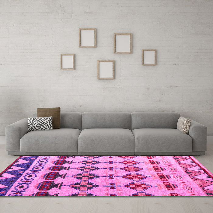 Machine Washable Abstract Pink Modern Rug in a Living Room, wshabs5357pnk