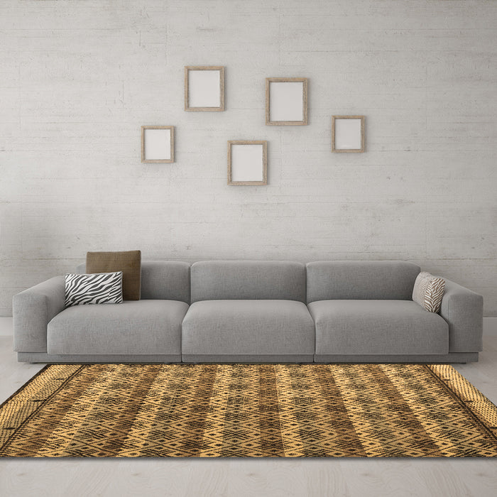 Machine Washable Abstract Brown Modern Rug in a Living Room,, wshabs5358brn