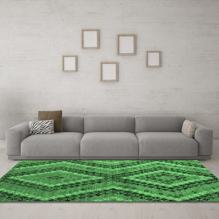 Machine Washable Abstract Emerald Green Modern Area Rugs in a Living Room,, wshabs5366emgrn