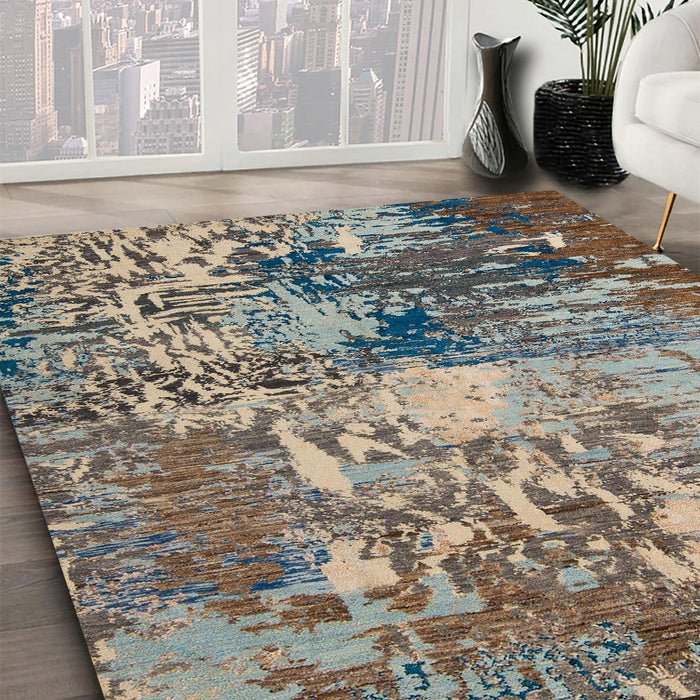 Abstract Coffee Brown Modern Rug in Family Room, abs5372