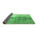 Sideview of Abstract Emerald Green Modern Rug, abs5373emgrn