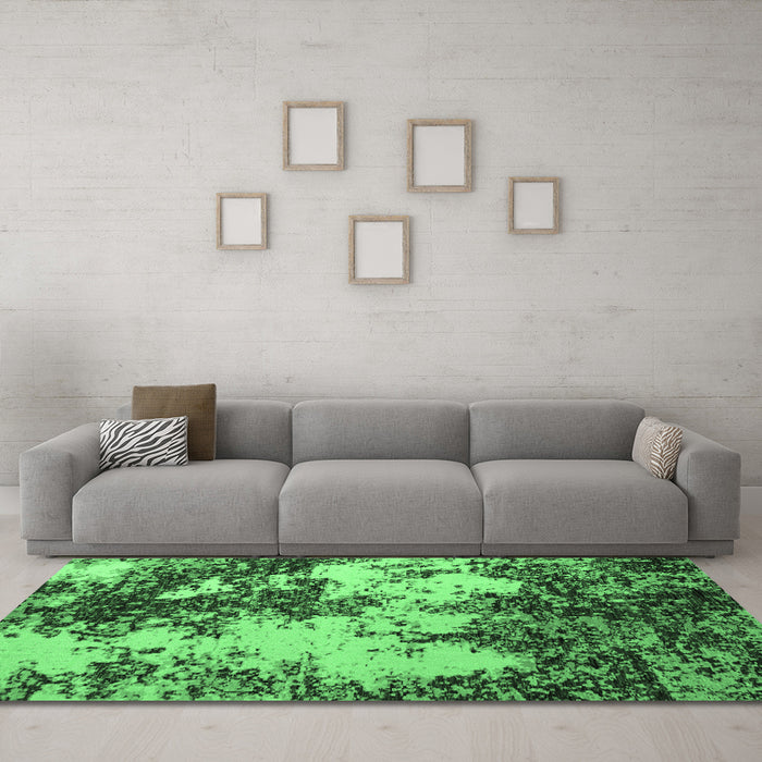 Machine Washable Abstract Emerald Green Modern Area Rugs in a Living Room,, wshabs5376emgrn