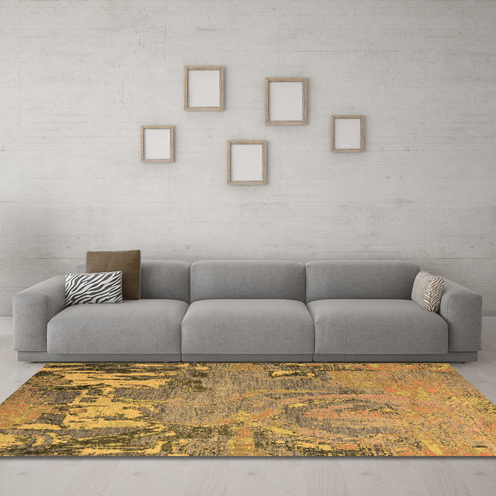 Machine Washable Abstract Brown Modern Rug in a Living Room,, wshabs5379brn