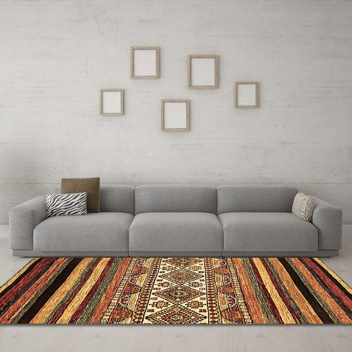 Machine Washable Abstract Brown Modern Rug in a Living Room,, wshabs537brn