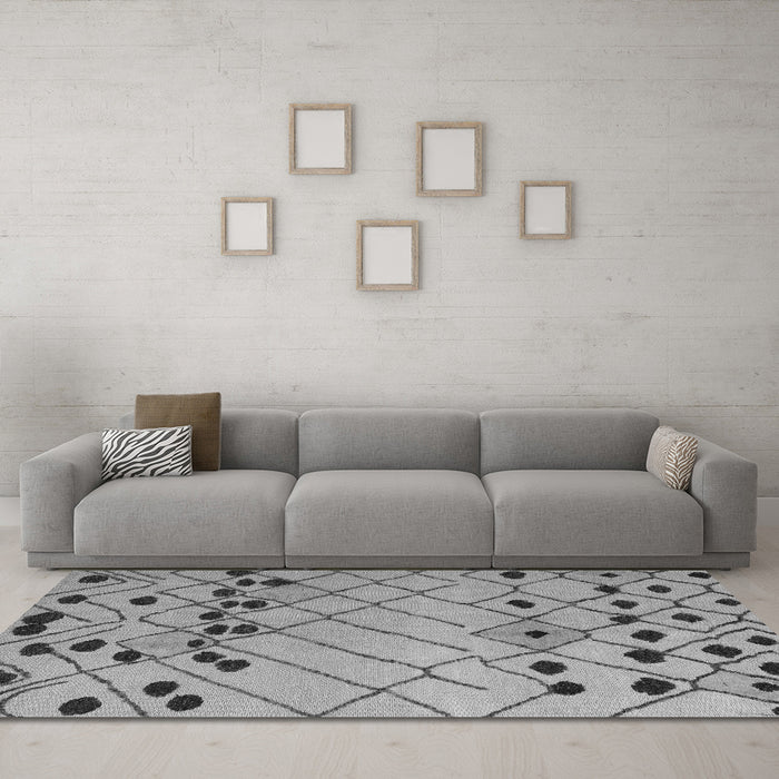 Machine Washable Abstract Gray Modern Rug in a Living Room,, wshabs5384gry