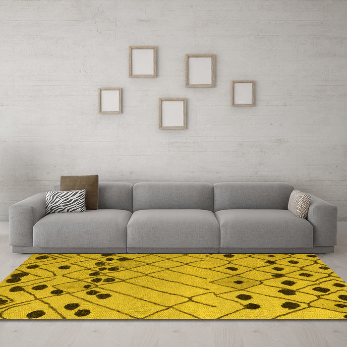 Machine Washable Abstract Yellow Modern Rug in a Living Room, wshabs5384yw