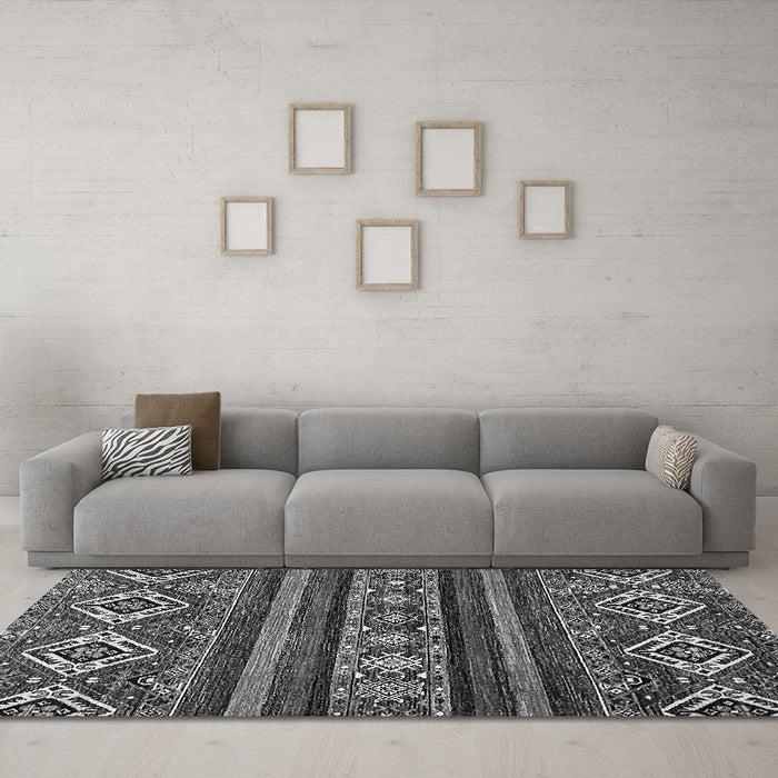 Machine Washable Abstract Gray Modern Rug in a Living Room,, wshabs538gry