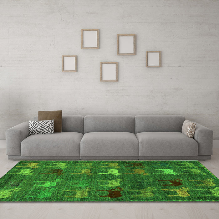Machine Washable Abstract Green Modern Area Rugs in a Living Room,, wshabs5394grn