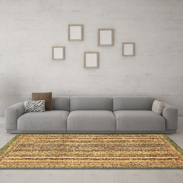 Machine Washable Abstract Brown Modern Rug in a Living Room,, wshabs539brn