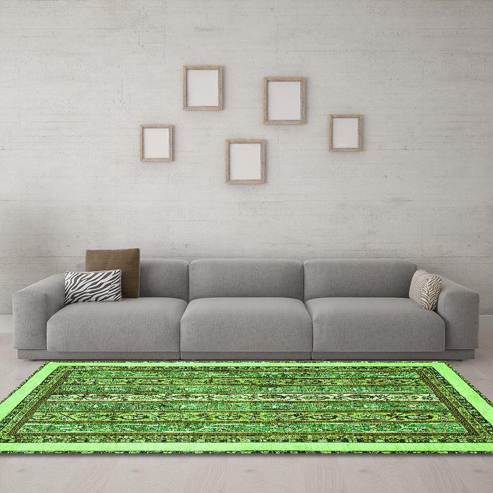 Machine Washable Abstract Green Modern Area Rugs in a Living Room,, wshabs540grn