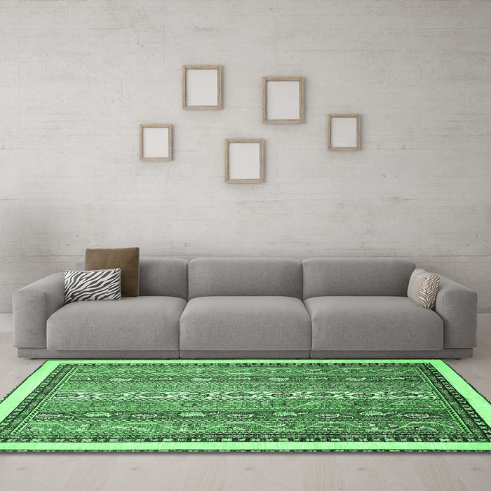 Machine Washable Abstract Emerald Green Modern Area Rugs in a Living Room,, wshabs541emgrn