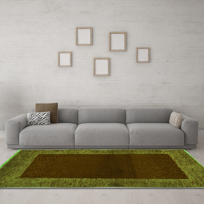 Machine Washable Abstract Green Modern Area Rugs in a Living Room,, wshabs5428grn