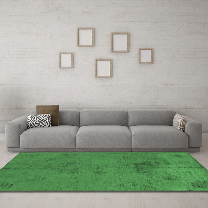 Machine Washable Abstract Emerald Green Modern Area Rugs in a Living Room,, wshabs5431emgrn