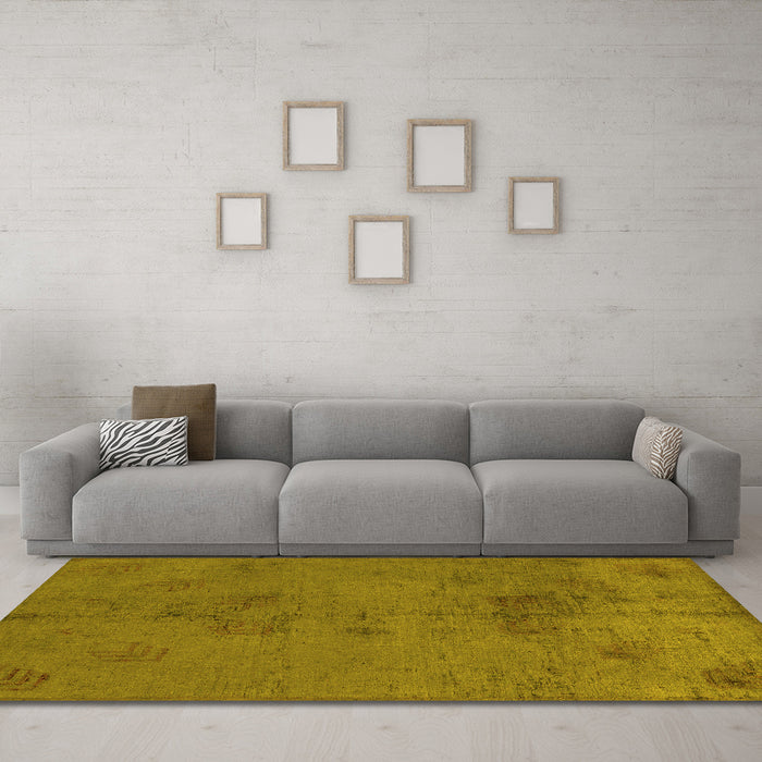 Machine Washable Abstract Yellow Modern Rug in a Living Room, wshabs5431yw