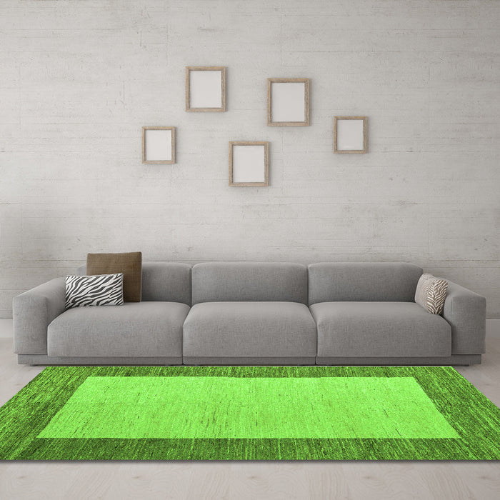 Machine Washable Abstract Green Modern Area Rugs in a Living Room,, wshabs5457grn