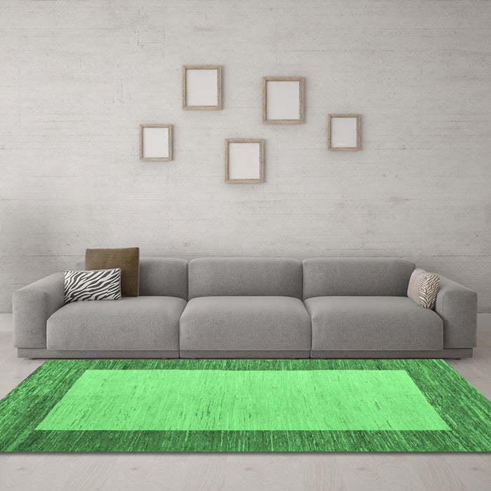 Machine Washable Abstract Emerald Green Modern Area Rugs in a Living Room,, wshabs5457emgrn