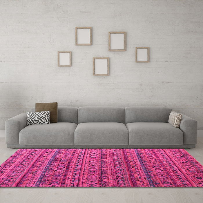 Machine Washable Abstract Pink Modern Rug in a Living Room, wshabs5465pnk