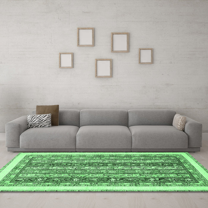 Machine Washable Abstract Emerald Green Modern Area Rugs in a Living Room,, wshabs547emgrn