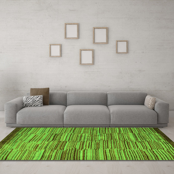 Machine Washable Abstract Green Modern Area Rugs in a Living Room,, wshabs5482grn