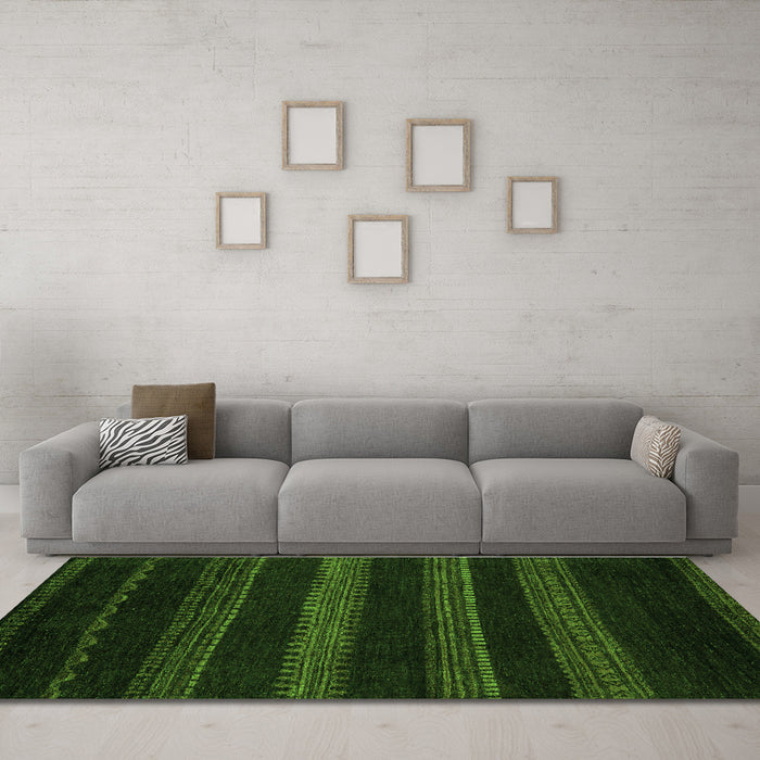 Machine Washable Abstract Green Modern Area Rugs in a Living Room,, wshabs5488grn