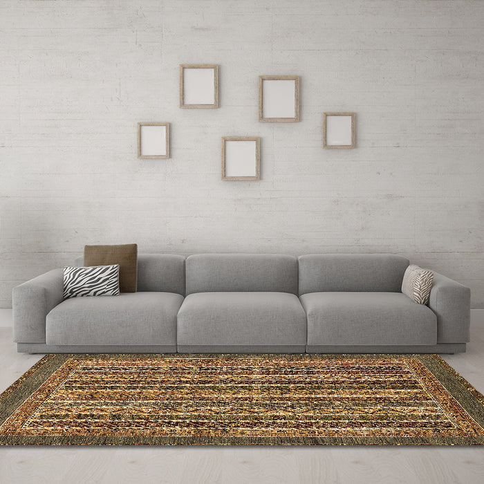 Machine Washable Abstract Brown Modern Rug in a Living Room,, wshabs548brn