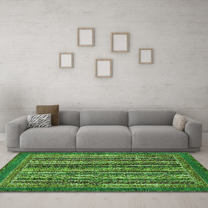 Machine Washable Abstract Green Modern Area Rugs in a Living Room,, wshabs548grn